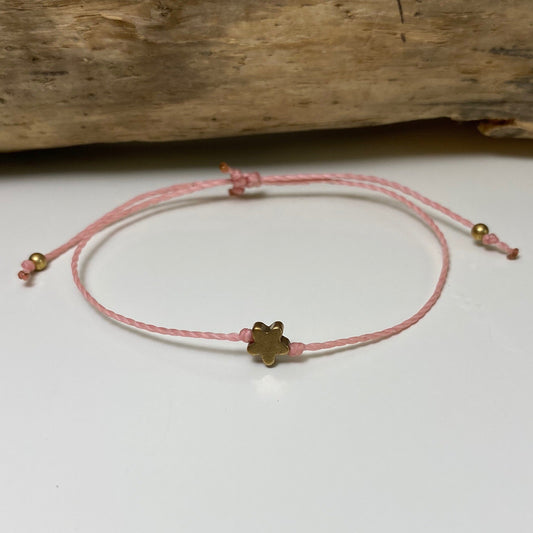 tiny flower bracelet