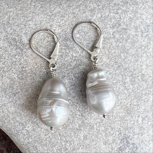 champagne dreams earrings