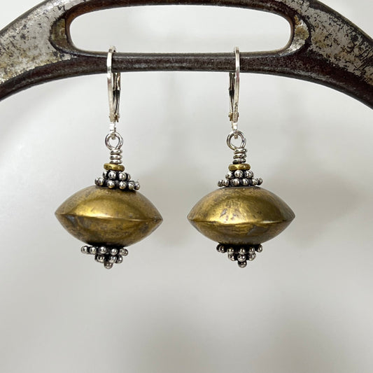 saucer earrings