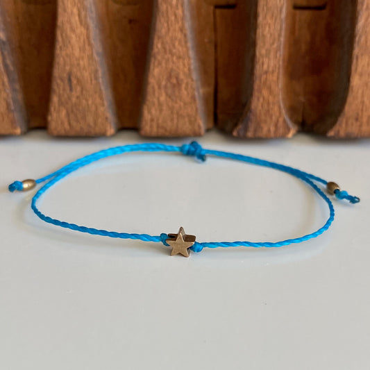 tiny star bracelet