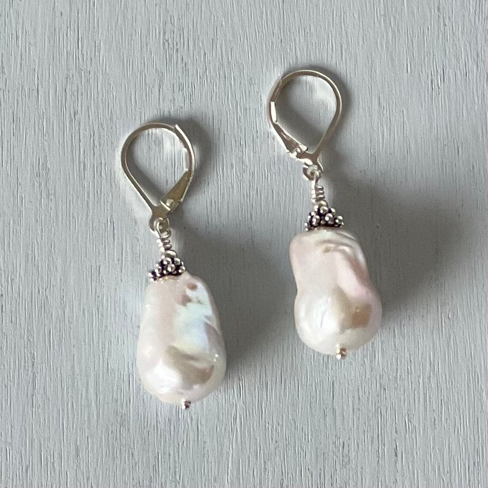 illustrious baroque earrings
