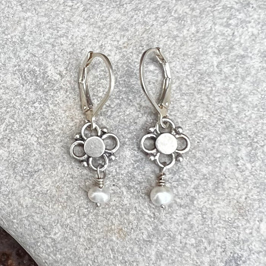 flower power pearl earrings